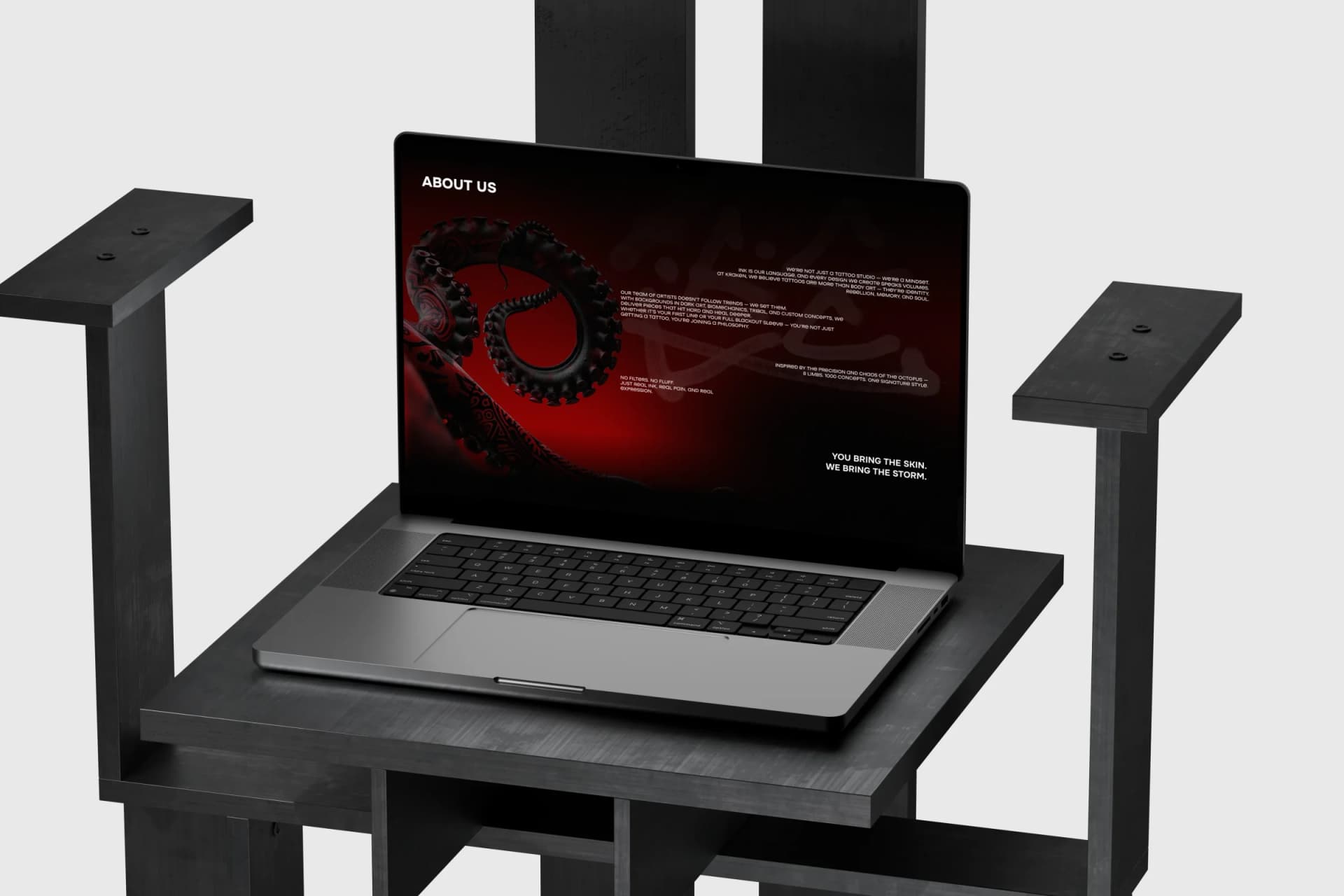Портфоліо робіт тату-майстрів, стильний темний веб-дизайн лендінгу для бізнесу.