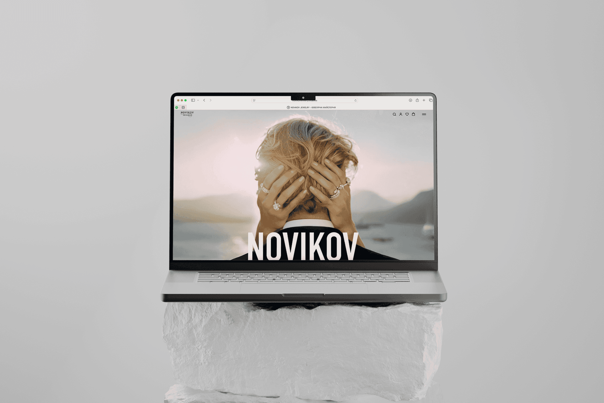 Головний екран преміального сайту ювелірної майстерні Novikov, розробка інтернет-магазинів Alex DSGN